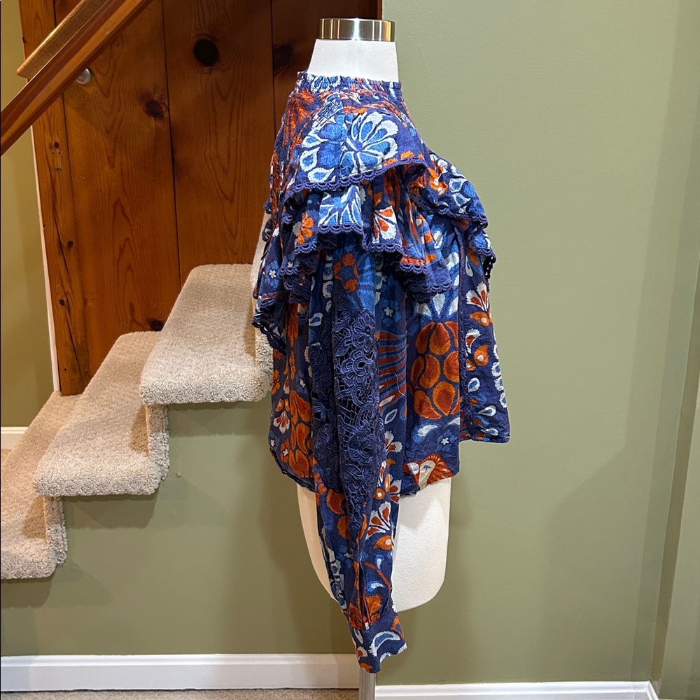FARM RIO Smocked Pineapple Flowers Navy Blue
Blouse Large - Picture 8 of 14